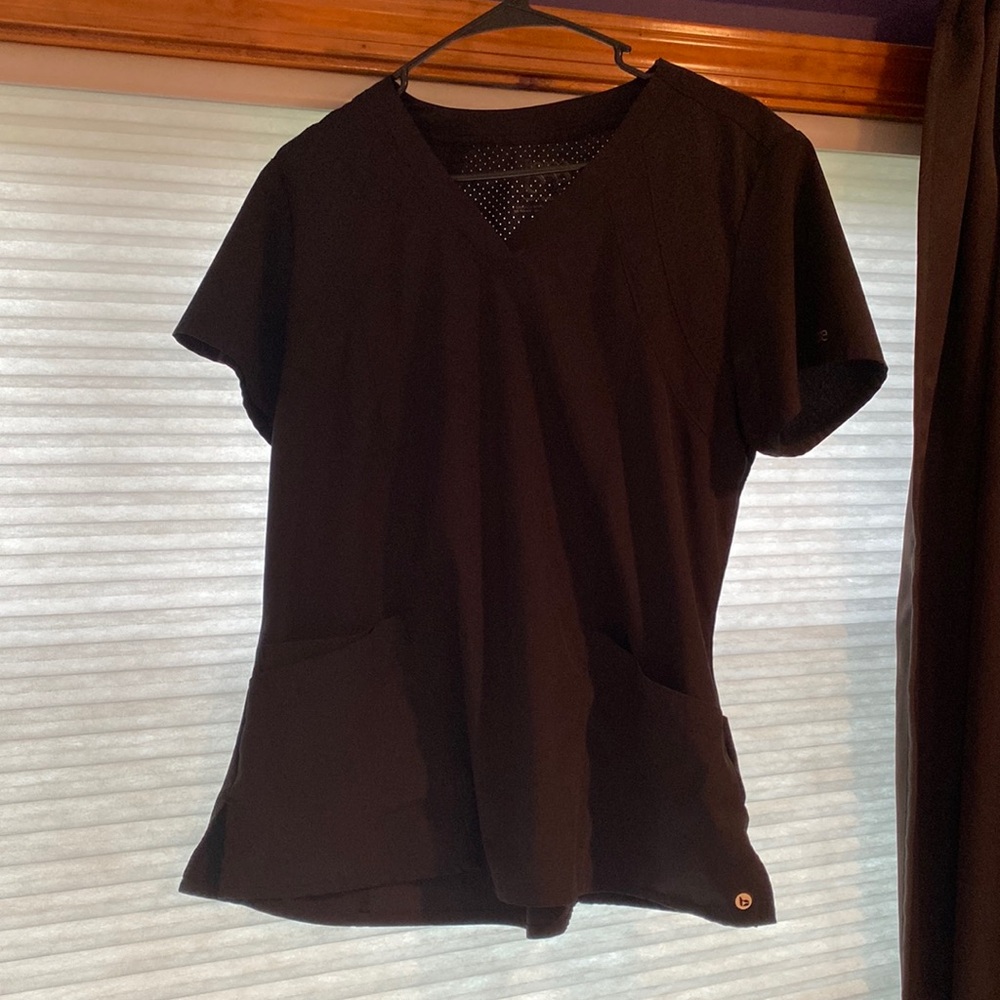 Like new Barco one scrub top